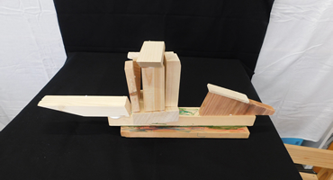 廃材アートコンテスト写真2